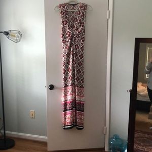 Perfect maxi dress with a sash that can be tied